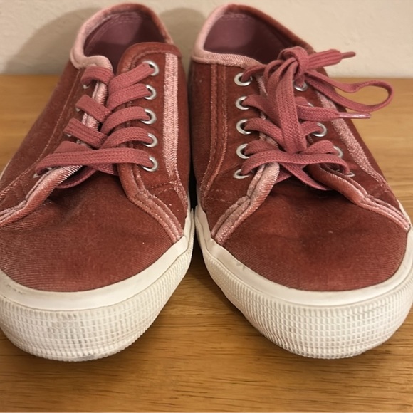 Old Navy Pink Velvet Shoes - Picture 3 of 10